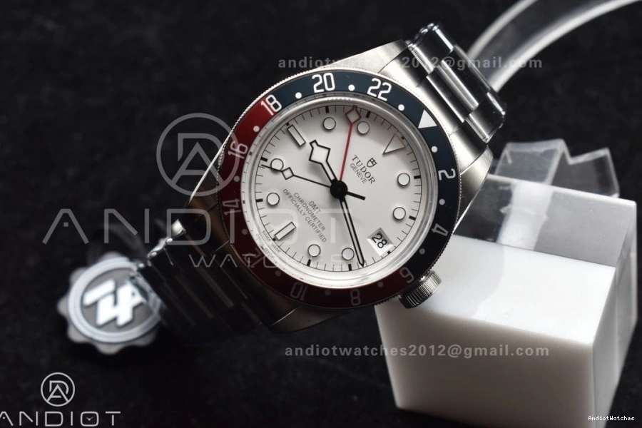 Edition Pepsi Blue Bracelet Dial White on SoftTouch ZF Black Best A 521 Bay Bezel 1:1 Red GMT SS 0228